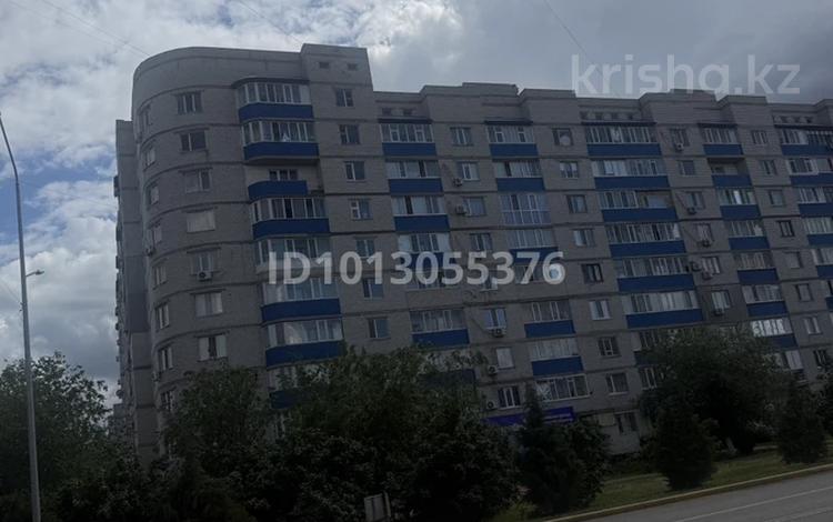 3-бөлмелі пәтер · 90 м² · 1/9 қабат, Қонаев ш/а. 58 — Абулхаирхана, бағасы: 41.5 млн ₸ в Уральске, мкр Кунаева — фото 2