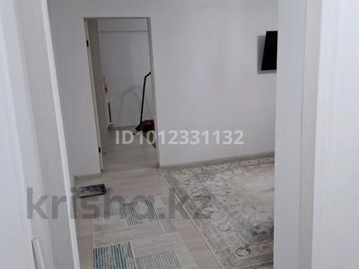2-бөлмелі пәтер · 49 м² · 4/5 қабат, ул. Каршымбая Ахмедиярова 3, бағасы: 13.5 млн ₸ в Атырау, мкр Авангард-2