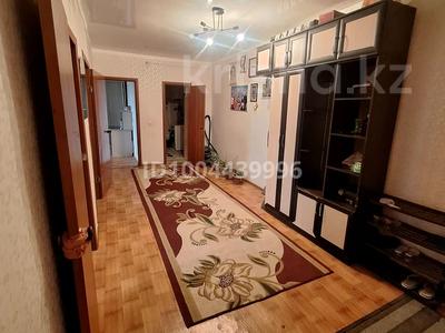 2-бөлмелі пәтер · 80 м² · 4/5 қабат, Рауан 7 — 6 микрорайон, бағасы: 200 000 ₸ в Жанаозен