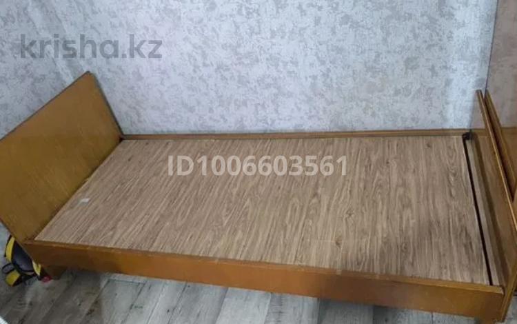 1 бөлме · 12 м², Потанина 18, бағасы: 130 000 ₸ в Усть-Каменогорске — фото 2