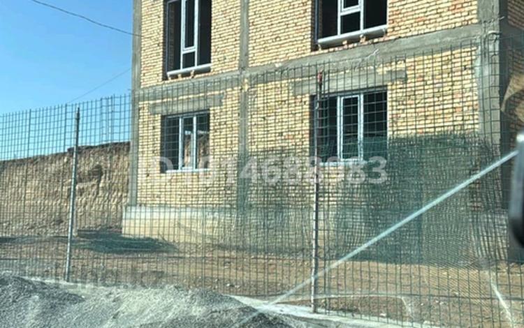 Жеке үй · 6 бөлме · 156 м² · 15 жүзд., Ленгер таусамалы,бүркөлік жолының қиылысы 119, бағасы: 45 млн ₸ в  — фото 2