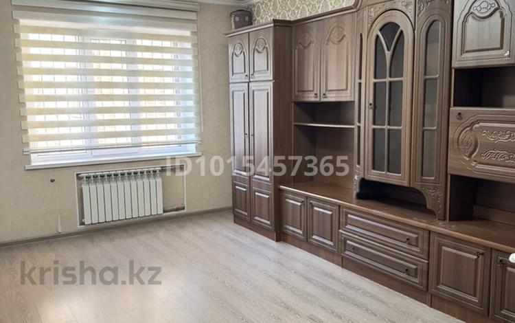 2-комнатная квартира · 60 м² · 2/5 этаж, мкр Верхний Отырар, Адырбекова 165 — Адырбекова мен Рысқұлов көшесінің қиылысы за 200 000 ₸ в Шымкенте, Туран р-н — фото 2