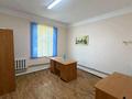 Медцентры и аптеки · 100 м² за 28 млн ₸ в Актобе, мкр Жилгородок — фото 9