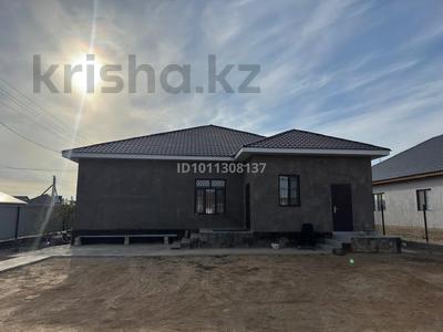 Часть дома · 4 комнаты · 200 м² · 10 сот., мкр Жулдыз-2, Бисембай орынбасарова 38 — Рядом все есть за 45 млн ₸ в Атырау