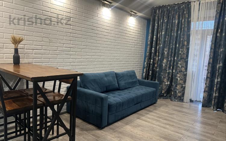 2-комнатная квартира · 60 м² · 13/14 этаж, 17-й мкр 6 за 300 000 ₸ в Актау — фото 2
