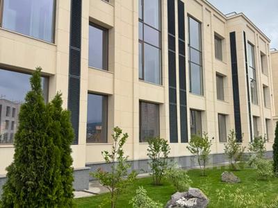 3-бөлмелі пәтер · 100 м² · 3/3 қабат, Кенесары хана 43/7 БЕЗ КОМИССИИ, бағасы: 127.2 млн ₸ в Алматы, Наурызбайский р-н