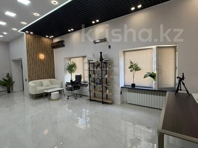 Свободное назначение, офисы, магазины и бутики, склады, салоны красоты, медцентры и аптеки, образование · 64 м² за 55 млн ₸ в Алматы, Ауэзовский р-н