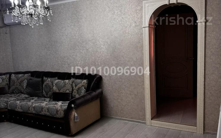 4-бөлмелі пәтер · 90 м² · 5/5 қабат, Курмангазы 106, бағасы: 35 млн ₸ в Уральске — фото 2