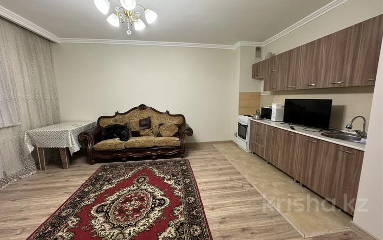 2-комнатная квартира · 57 м² · 4/15 этаж, Толе би 273/6 за 250 000 〒 в Алматы, Алмалинский р-н — фото 2