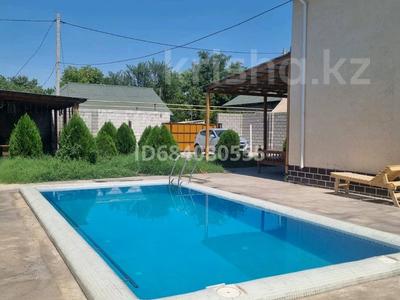Аренда домов или дач посуточно в Шымкенте: Дача · 4 комнаты · 150 м² · посуточно, Ломоносова 35 за 40 000 〒 Дача · 4 комнаты · 150 м² · посуточно, Ломоносова 35 за 40 000 〒 в Шымкенте
