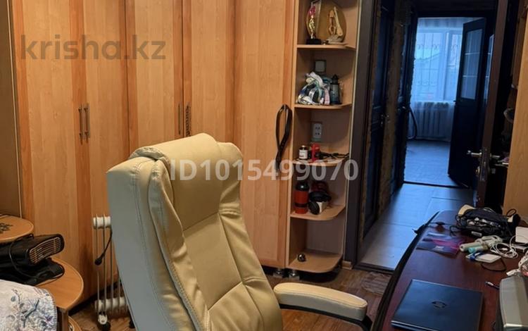 3-бөлмелі пәтер · 67 м² · 1/9 қабат, 18-шағынаудан — торговый дом Фелида, бағасы: 17.5 млн ₸ в Караганде, Алихана Бокейханова р-н — фото 2