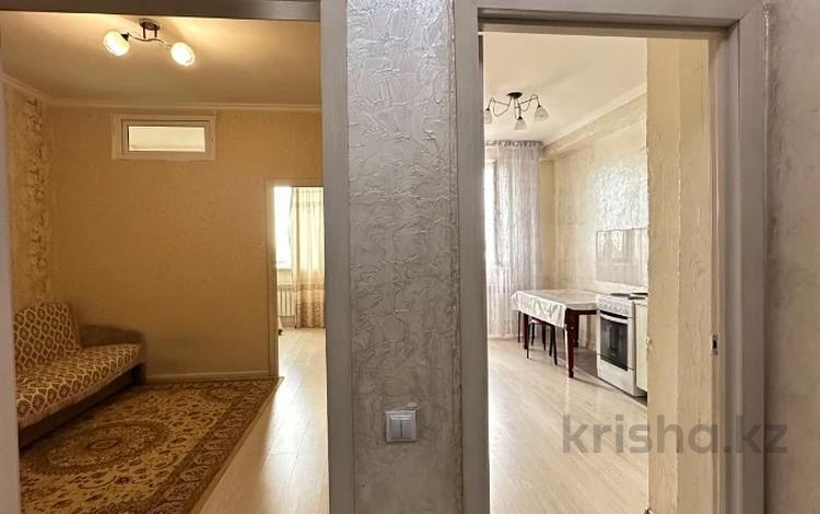 2-комнатная квартира · 44 м² · 6/10 этаж, мкр Аксай-4 119 — Срочно за 250 000 ₸ в Алматы, Ауэзовский р-н — фото 2