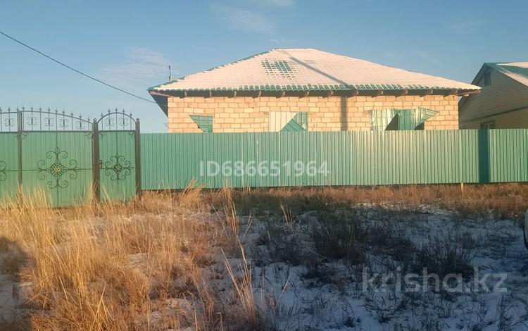 Отдельный дом · 4 комнаты · 120 м² · 10 сот., Сумбеле за 12 млн ₸ в Актобе, мкр Акжар — фото 2