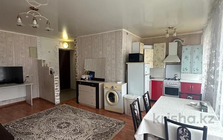 2-комнатная квартира · 40.5 м² · 2/4 этаж, Жукова 11 за 11 млн ₸ в Уральске — фото 2
