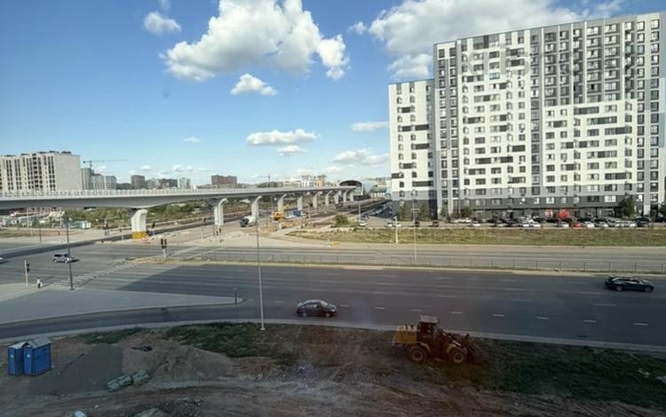 2-бөлмелі пәтер · 61 м² · 4/9 қабат, Шамши Калдаякова 60 — Улы дала Лрт Депутатский городок, бағасы: ~ 37 млн ₸ в Астане, Сарайшык р-н — фото 2