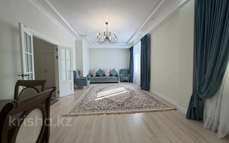3-бөлмелі пәтер · 120 м² · 10/12 қабат, Нажимеденова 34, бағасы: 75 млн ₸ в Астане, Сарайшык р-н — фото 2