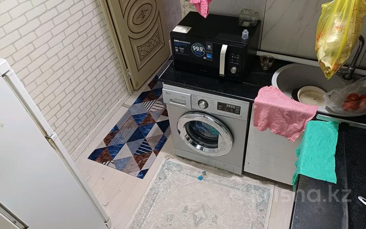 2-комнатная квартира · 46 м² · 4/5 этаж, 11-й микрорайон, Уалиханова 186 — Срочно за 14.7 млн ₸ в Шымкенте, Енбекшинский р-н — фото 2