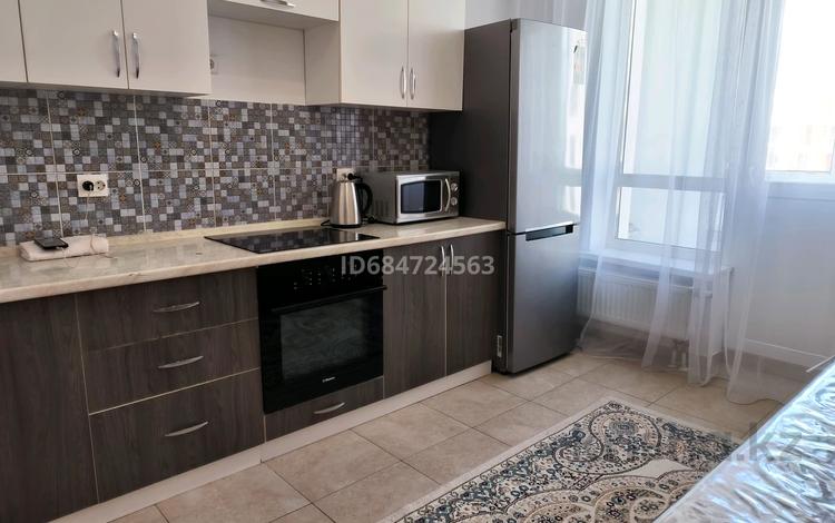 2-комнатная квартира · 72 м² · 6/8 этаж, мкр Комсомольский, Кабанбай батыра 60а/14 за 20 000 ₸ в Астане, Есильский р-н — фото 13