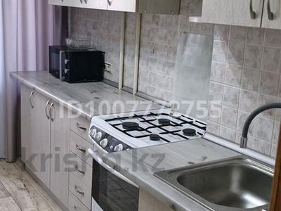 2-бөлмелі пәтер · 50 м² · 2/5 қабат, Исаева 92, бағасы: 300 000 〒 в Алматы, Алмалинский р-н