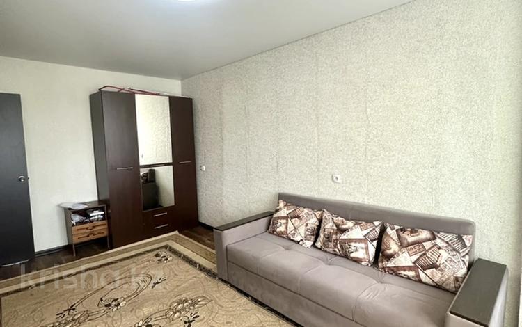 1-комнатная квартира, 31 м², 3/5 этаж, Назарбаева 93 за 12.6 млн 〒 в Усть-Каменогорске — фото 2