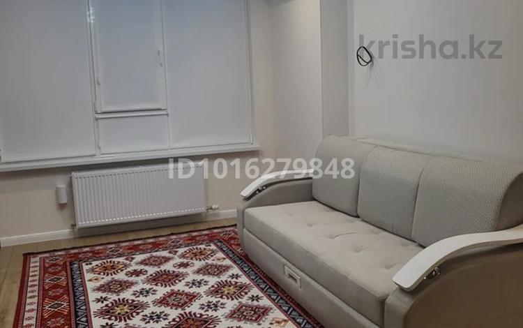 2-бөлмелі пәтер · 100 м² · 6/9 қабат, Центральный ш/а., Шайден Даулетова, бағасы: 300 000 ₸ в Атырау, мкр Центральный — фото 2