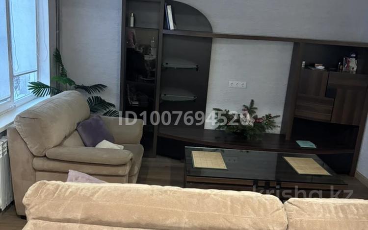2-комнатная квартира · 52 м² · 1 этаж, Сатпаева 17/2 за 21 млн ₸ в Усть-Каменогорске — фото 2