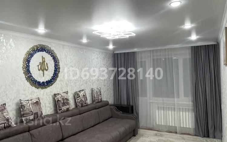 3-комнатная квартира · 62 м² · 4/5 этаж, Майкудук, 13й микрорайон 9 за 14 млн ₸ в Караганде, Алихана Бокейханова р-н — фото 57