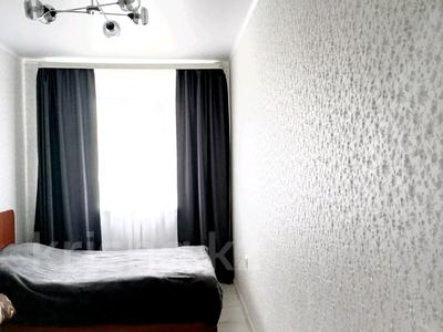 2-комнатная квартира · 69 м² · 4/9 этаж, проспект Назарбаева — проспект Назарбаева ул маншук Маметовой за 12 000 ₸ в Уральске, мкр Школьник