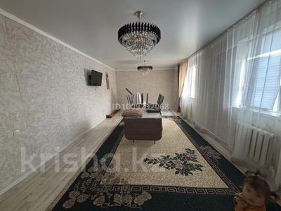Отдельный дом · 4 комнаты · 250 м² · 10 сот., Шаңырақ 404 — Шаңырақ шағын ауданы. за 12 млн 〒 в Таразе