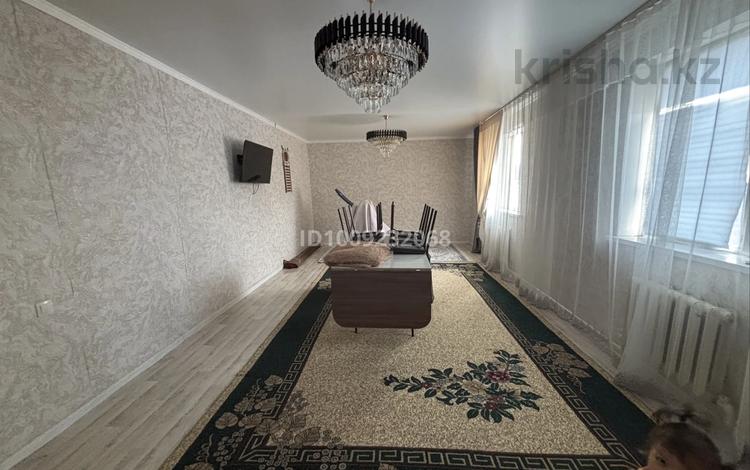 Отдельный дом · 4 комнаты · 250 м² · 10 сот., Шаңырақ 404 — Шаңырақ шағын ауданы. за 12 млн 〒 в Таразе — фото 2