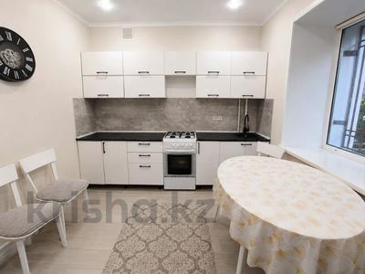 2-бөлмелі пәтер · 70 м² · 1/9 қабат, Текстильщиков 10А, бағасы: 30 млн ₸ в Костанае