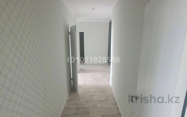 2-бөлмелі пәтер · 81 м² · 6/15 қабат, ул. Тулебаева 1, бағасы: 27 млн ₸ в Астане, Сарайшык р-н — фото 4