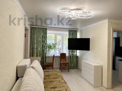 2-комнатная квартира · 49 м² · 2/5 этаж, ул. Полетаева за 18.9 млн ₸ в Караганде, Казыбек би р-н