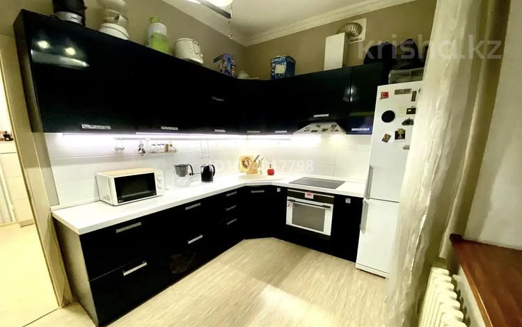 2-комнатная квартира · 75 м² · 2/9 этаж, Иманова 18/1 за 45 млн ₸ в Астане, р-н Байконур — фото 2