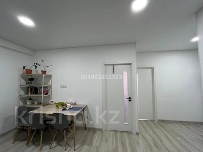 3-комнатная квартира · 54 м² · 3/5 этаж, мкр Думан-2, Халиуллина 172k6 за 33.5 млн 〒 в Алматы, Медеуский р-н