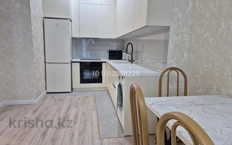 2-комнатная квартира · 55 м² · 17/20 этаж, Абая 160 — Тургут Озала за 20 000 ₸ в Алматы, Бостандыкский р-н — фото 6