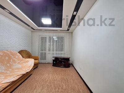 2-комнатная квартира · 48 м² · 3/5 этаж, Майкудук, 16й микрорайон за 10.5 млн 〒 в Караганде, Алихана Бокейханова р-н