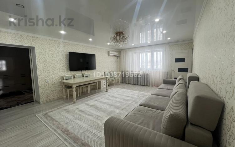 3-бөлмелі пәтер · 100 м² · 3/5 қабат, Гагарина 72/2, бағасы: 40 млн ₸ в Жезказгане — фото 2
