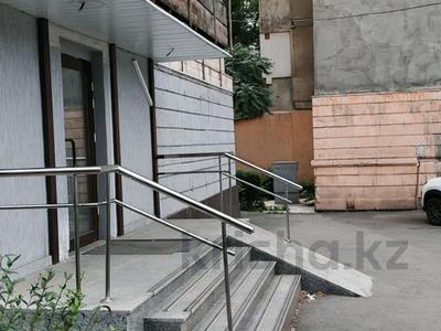 Еркін, дүкендер мен бутиктер, сұлулық салондары, медорталықтар мен дәріханалар, білім орталықтары · 80 м², бағасы: 1.8 млн ₸ в Алматы, Медеуский р-н