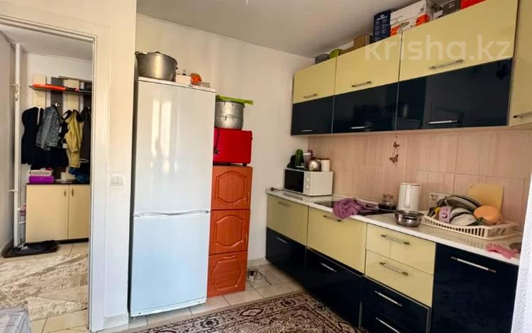 1-комнатная квартира · 42 м² · 5/9 этаж, мкр Аккент 18 за 28 млн ₸ в Алматы, Алатауский р-н — фото 3