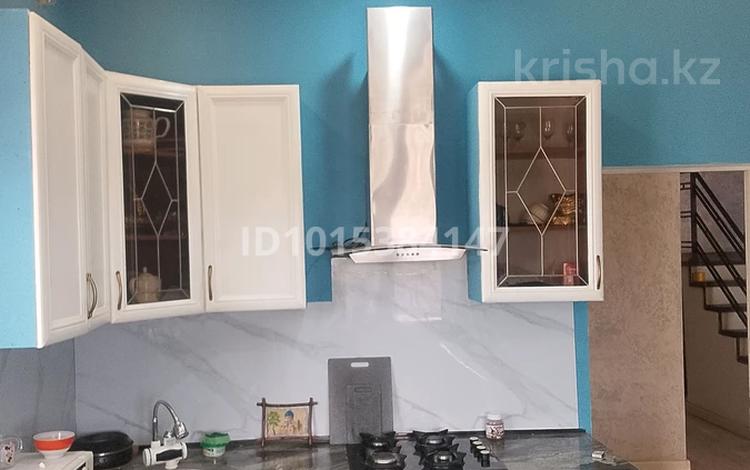 Отдельный дом · 3 комнаты · 180 м² · 4 сот., Новостройка 800.64 — Выше Рысулова за 28.8 млн ₸ в Кемертогане — фото 2