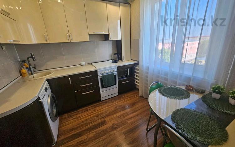 2-бөлмелі пәтер · 52 м² · 8/9 қабат, Чайковского, бағасы: 22.8 млн ₸ в Петропавловске — фото 2