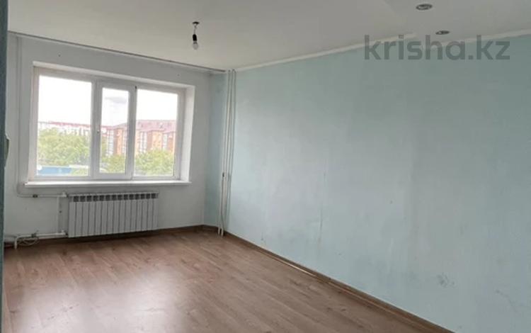 3-бөлмелі пәтер · 65 м² · 6/9 қабат, мкр 4, бағасы: 19.5 млн ₸ в Уральске — фото 2