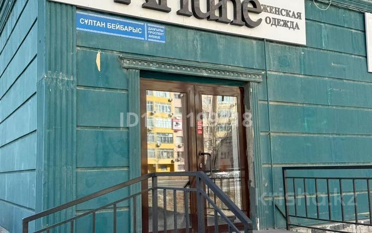 Готовый бизнес магазин женской одежды · 108 м² за 3.5 млн ₸ в Атырау, мкр. Алмагуль — фото 2