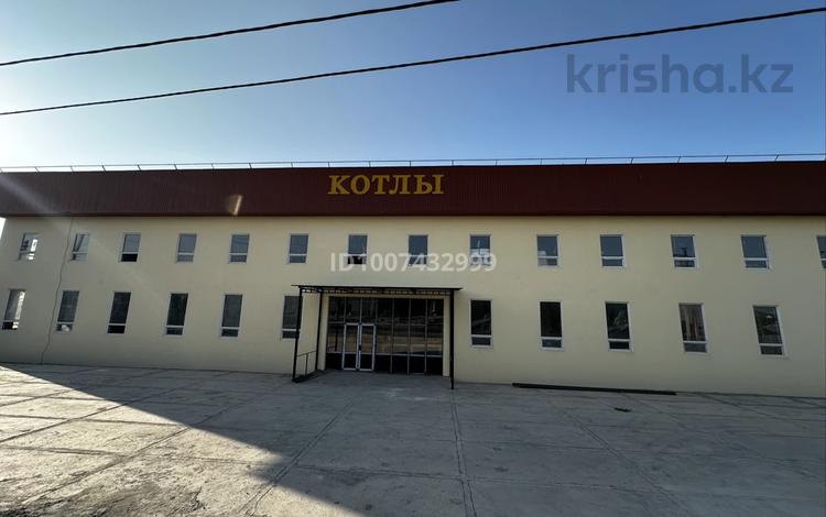 Свободное назначение · 1500 м² за ~ 5.3 млн 〒 в Шымкенте, Каратауский р-н — фото 2