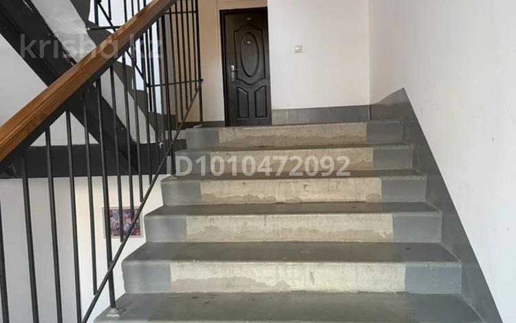 1-бөлмелі пәтер · 50 м² · 4/5 қабат, Пр Молдагулова 36 — Гипермаркет Дина, бағасы: 170 000 〒 в Актобе — фото 2