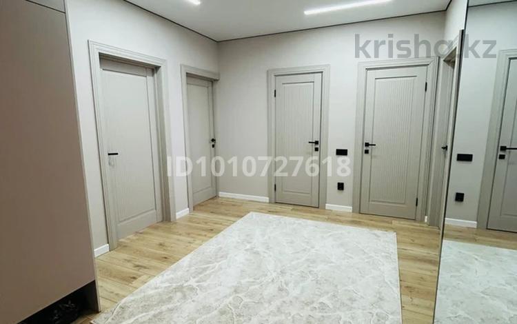 3-бөлмелі пәтер · 100 м² · 6/6 қабат, мкр Астана 44а, бағасы: ~ 48 млн ₸ в Уральске — фото 2