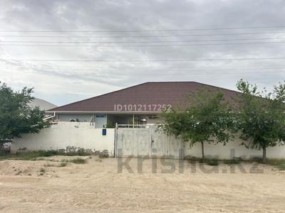 Отдельный дом · 3 комнаты · 180 м² · 10 сот., Тенге Толе би 46 за 18 млн ₸ в Жанаозен