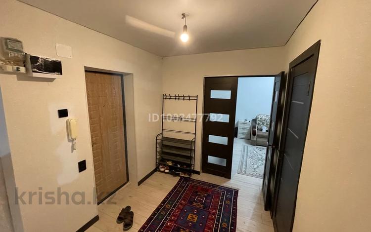 2-комнатная квартира · 50.6 м² · 9/10 этаж, мкр 6, Әбілқайыр хан 89 — Тайқазан, Бизнес центр Мир, 6 поликлиника за 190 000 〒 в Актобе — фото 2