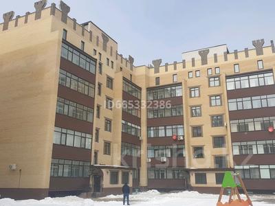3-комнатная квартира · 138 м² · 1/5 этаж, мкр. Алтын орда, Батыс 2 мкрн за 50 млн ₸ в Актобе